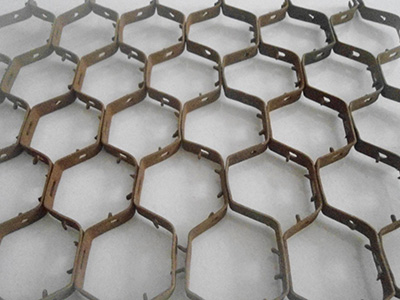 碳钢龟甲网在石化领域的应用案例